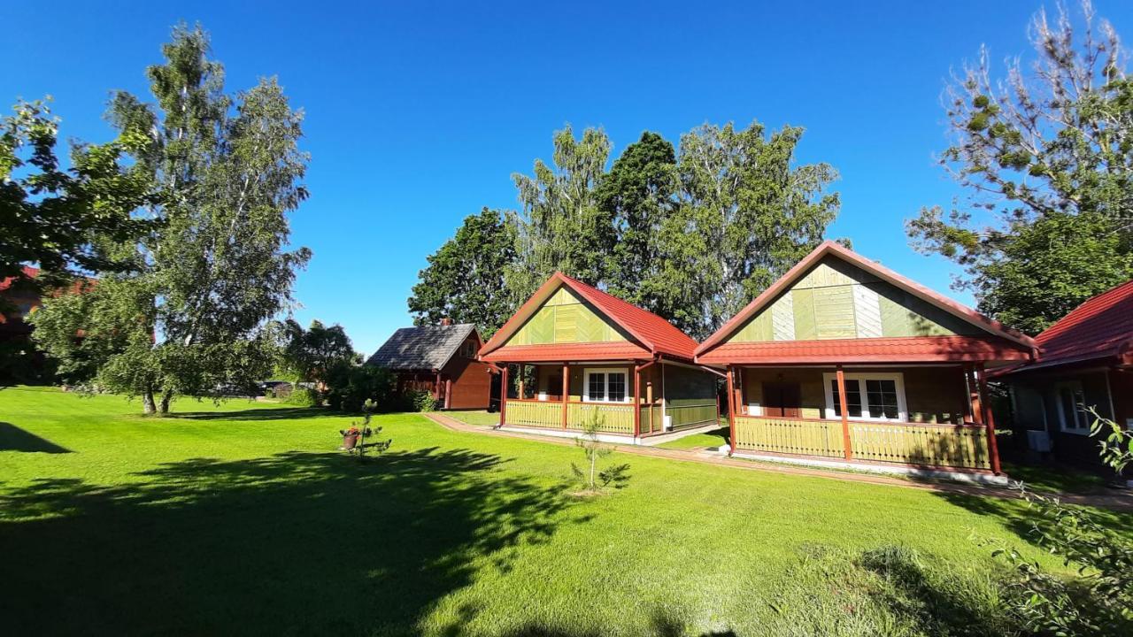 Wisniowy Sad - Domki Białowieża Extérieur photo